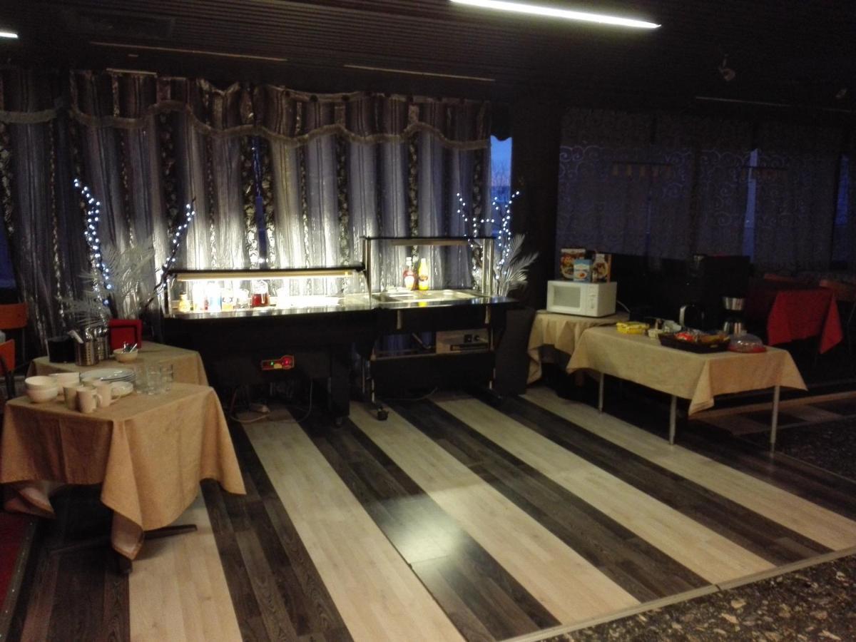 Ikahani Hotel อิกาลิเนน ภายนอก รูปภาพ